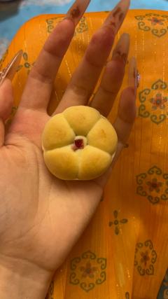 “他献祭所有,甘愿成为你一个人的囚徒。若爱没有明天,那便在今