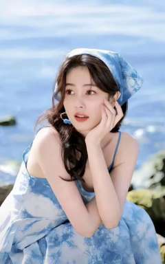 白鹿蓝色头像来了
鹿茸们快来集合