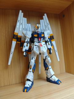 尽力补色了，技术有限，不然hws装甲实在太素了。背后浮游炮也