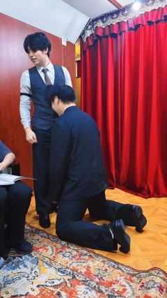 看到DM下跪次数最多的本。。。前期有多抽象,后期就多动容。感