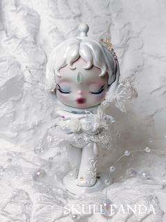 冰雪之国的三大美人胚子～
美死啦！美死啦！都想拥有！！