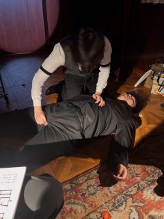 我只跟你相触过263次,也
未能真正的拥抱过你,但
You