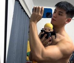 同样的价
Nook给我快乐。
rayan给我难过，抽出用不着