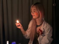 打上一车堪称国宴的《流氓叙事》是怎样的一种体验?
“花光所有