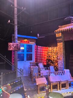 20250607午
很沉浸很好玩的一部剧!
开场是从鹅肚子进