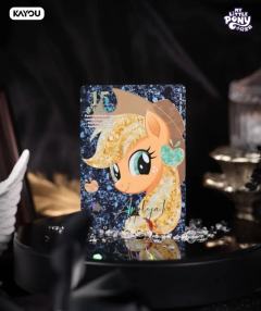 卡游辉月八SC曝光,是大电影海报主题!
没想到辉月八这么快就