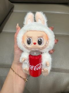 拉布布可乐款好可爱，感觉做工比二代好多了，等了一个月今天终于