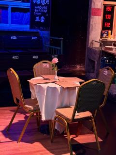 本场卡司：
柴华 饰演 赵赶鹅
付世刚 饰演 李建国
顾轩畅