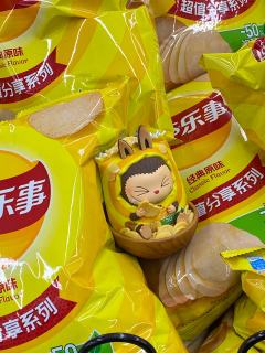 Labubu怪味便利店-经典原味薯片
逛超市 抓住一只偷吃薯
