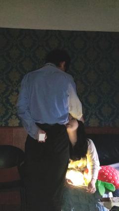 《黑日》|  “我爱你 不止3652…”
​
▷ 能爱多久 