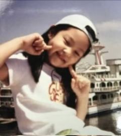 咱妮小时候就是萌