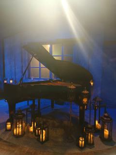 原创沉浸式话剧《夜曲》～
✨原创沉浸式话剧《夜曲》，至爱所在