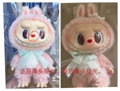 mokoko大甜心真假鉴别对比
1.正品的鼻头为哑光,假货的
