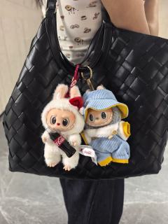 labubu聚会 
最近疯狂给娃找娃衣！！魔怔了都