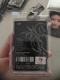 I-DLE特别版专辑smini特别专到货，迫不及待拆了几个，
