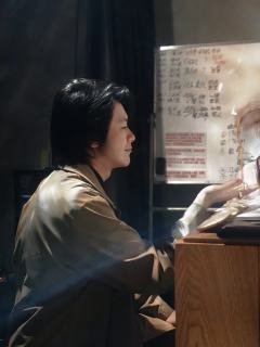 剧本名：流逝于青山洄河时
人数：6人（可反串）
类型：还原 