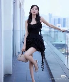 宋雨琦最美。