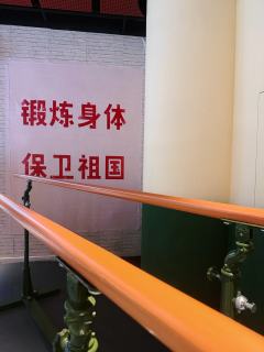 🍜想吃马冬梅做的打卤面
⌚️整个故事和电影版有重合也有很多