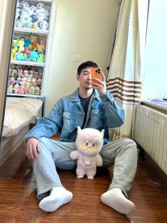 除了labubu，偶尔也玩玩别的…

比如BOB！