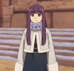 为什么菲伦围巾在动漫里是偏蓝色而原画里偏紫色？