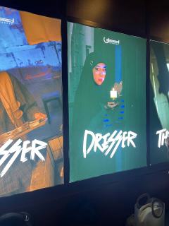 小咪の第177个主题《DRESSER》💎
🖤
关注了三年