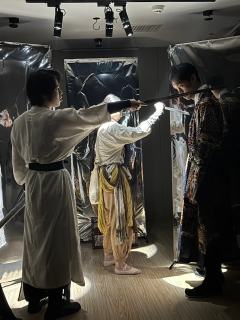 “南明的血泪不能流芳百世
  江阴的飞雪定会名垂青史”
Ps