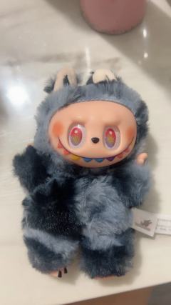 请问只是盗版的吗？学校门口文具店买的