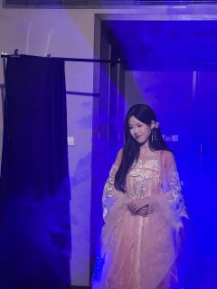 🦋碌碌无为的我和等候千年的神
📕剧本名称:碌碌无为的我和