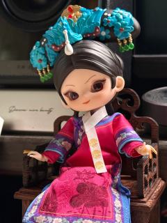 世兰，朕会给你买很多很多漂亮衣服的！