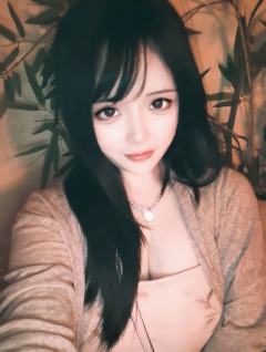 “你知道吗，我去了你的故乡，但我在那里，成为我自己了。”

