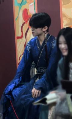 ［不复出焉.迦蛮］什么王权神权都比不上我的迦蓝
“小畜生，凭