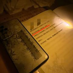 “沈哲生，你愿意吗？”
我愿意。
“你们来了？”
我们来啦。