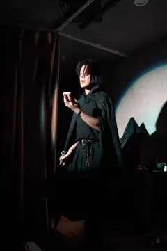 好久没打社会派推理的作品了,这种作品一般都是比较难写的,因为