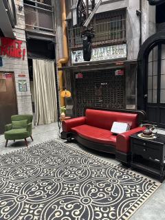 安🌰一波南京老门东正经按摩店😲

在开心麻花老门东沉浸式