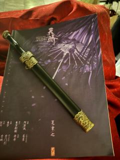 汗青一笔,血染山河。
那些散落在人间不安的灵魂,凝聚成天骄