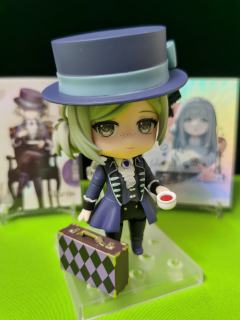 我需要你同我一起——越过“暴雨”。奖励是一个苦目糖果！