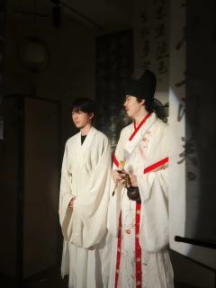 山月叹｜我渡不了众生，我只想渡你一人。

⛰️诗人绣口吐锦绣