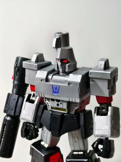 布鲁可威震天传奇版