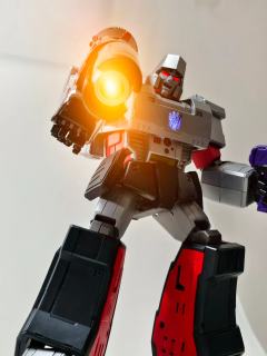 布鲁可威震天传奇版