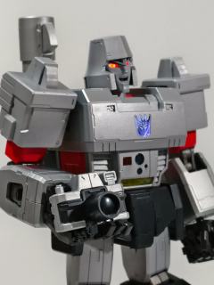 布鲁可威震天传奇版