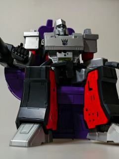 布鲁可威震天传奇版