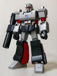 布鲁可威震天传奇版