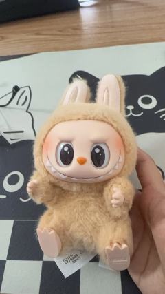 为什么我的眼巴巴比羞答答小一圈！