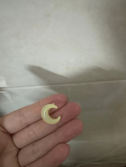求助，这个是谁的配件呀，大概率是nanci但是实在不知道是谁的🤣