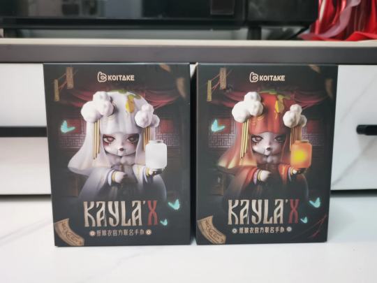 我终于也有白色的纸嫁衣手办了，哈哈哈