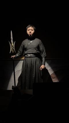 斯人已去,再无江湖。从2021年的白衣倾城、2023年的青山