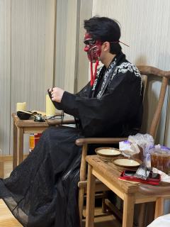 一岁一年华，一岁一长生。



剧组
蜘蛛@无救（范无救/温