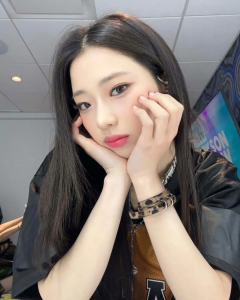Ruka生日快乐！愿你在Babymonster的舞台上继续闪