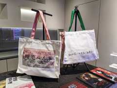 小时候就知道《暗恋桃花源》这部剧了,最早是看过林青霞主演的D