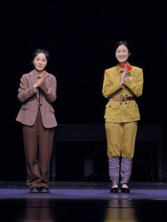 音乐剧《速记员》，她的眼里有光

🌟嗨，我是爱看剧的荣，这